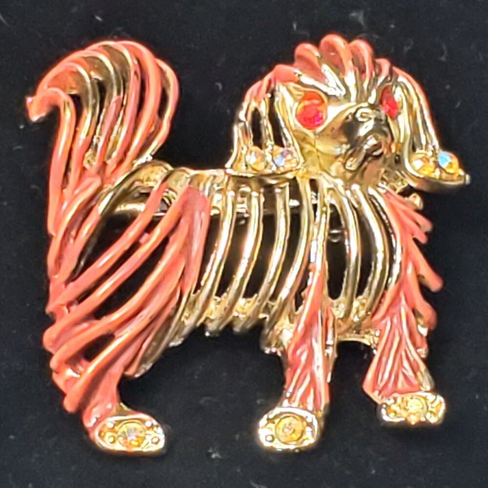 Dog Pin Pomeranian Pekingese Brooch Purple Eyes Brown Gold Tone 1.25"